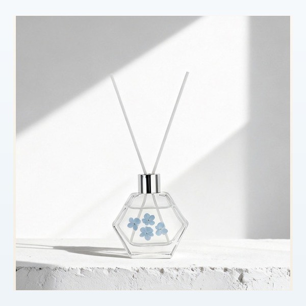 <bdi>100 ml</bdi> glass reed diffuser bottle مع collar neck — wholesale glass packaging from Eaglebottle China factory