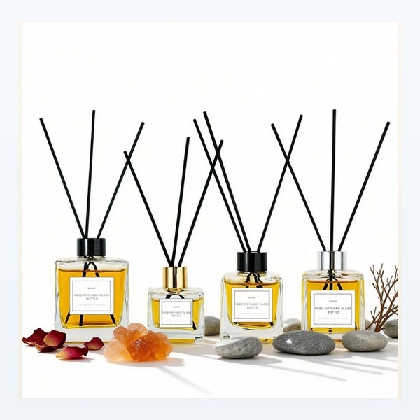 <bdi>30 ml</bdi> square glass reed diffuser bottle aroma diffuser refill bottle — wholesale glass packaging from Eaglebottle China factory