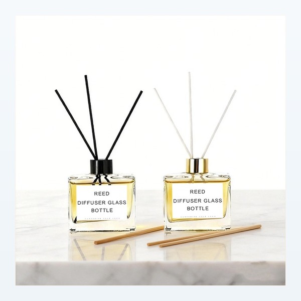 <bdi>30 ml</bdi> glass reed diffuser bottle scent diffuser bottle مع cork — wholesale glass packaging from Eaglebottle China factory