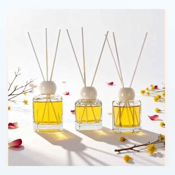 <bdi>50 ml</bdi> glass reed diffuser bottle home fragrance container, bulk — wholesale glass packaging from Eaglebottle China factory