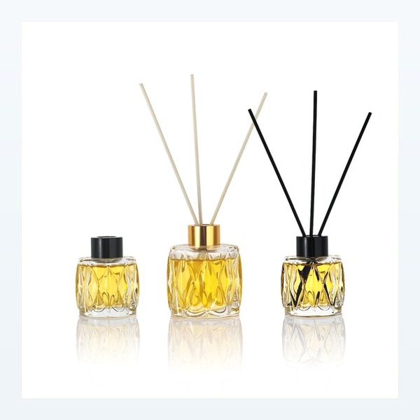 <bdi>50 ml</bdi> glass reed diffuser bottle empty & refillable, wholesale — wholesale glass packaging from Eaglebottle China factory