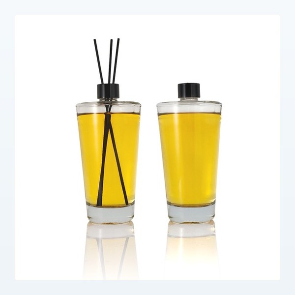 <bdi>30 ml</bdi> glass reed diffuser bottle لـ reed sticks & rattan — wholesale glass packaging from Eaglebottle China factory