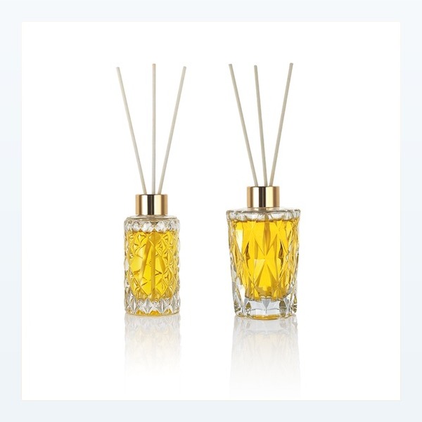 <bdi>30 ml</bdi> glass reed diffuser bottle aroma diffuser refill bottle — wholesale glass packaging from Eaglebottle China factory