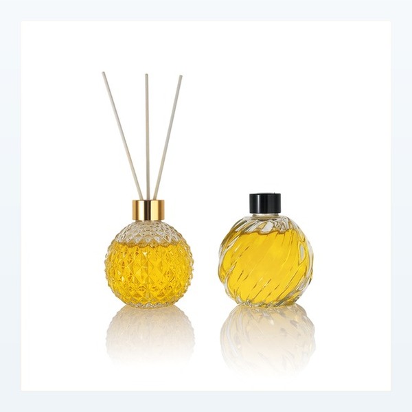 <bdi>50 ml</bdi> glass reed diffuser bottle aroma diffuser refill bottle — wholesale glass packaging from Eaglebottle China factory