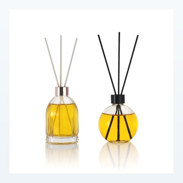 <bdi>30 ml</bdi> glass reed diffuser bottle scent diffuser bottle مع cork — wholesale glass packaging from Eaglebottle China factory