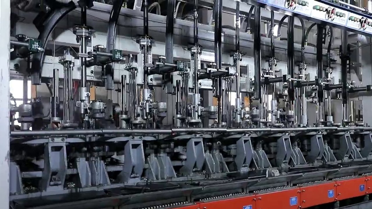 Vidrio container manufacturing line at our Xuzhou factory — Eagle Vidrio Co., Ltd.