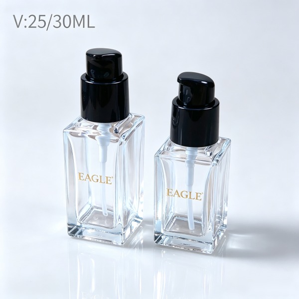 <bdi>100 ml</bdi> round blue glass perfume bottle مع fine-mist atomizer — wholesale glass packaging from Eaglebottle China factory