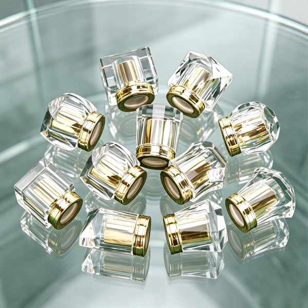 <bdi>30 ml</bdi> square amber glass perfume bottle atomizer bottle مع decorative cap — wholesale glass packaging from Eaglebottle China factory